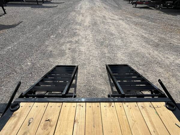2026 Load Trail cb8322082