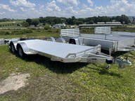2025 Aluma 8218r