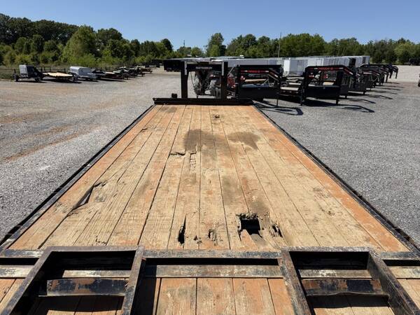2021 CornPro 102"x25' 24k gooseneck