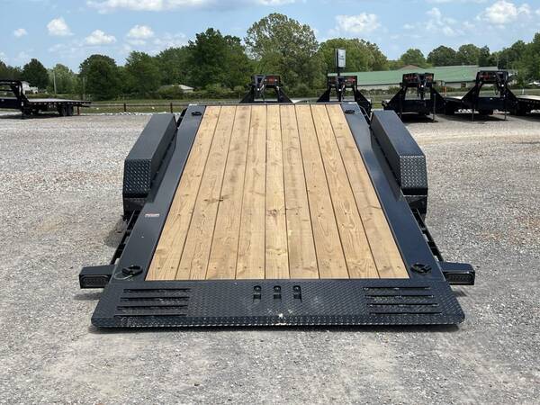 2026 Load Trail th8324102