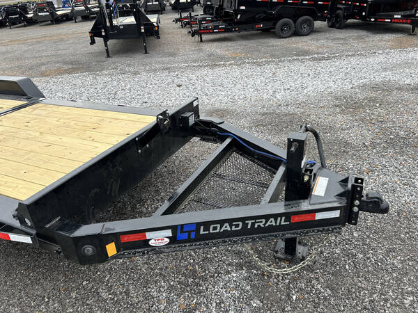 2026 Load Trail th8324083