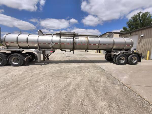2002 Polar tank