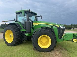 2024 John Deere 8R 340