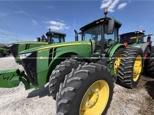 2018 John Deere 8270R