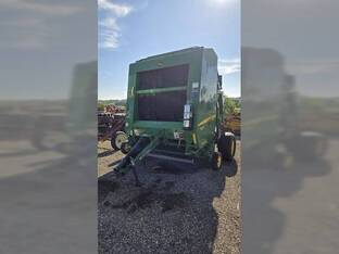 2009 John Deere 568