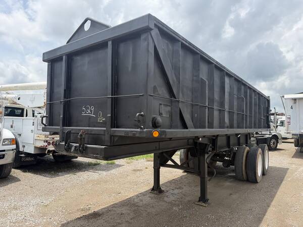 1990 Custom Built 28 ft sludge trailer