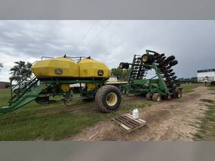 2005 John Deere 1890