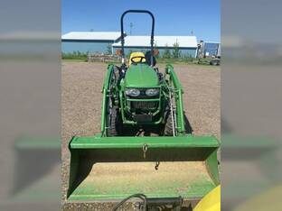 2010 John Deere 2520