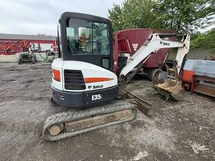 2016 Bobcat E35I
