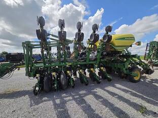 2009 John Deere 1790