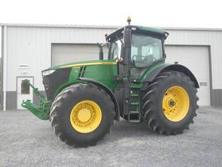 2017 John Deere 7310R