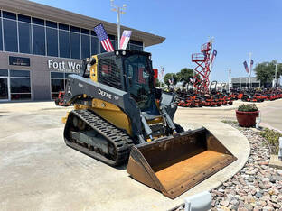 2023 John Deere 331G 986HRS