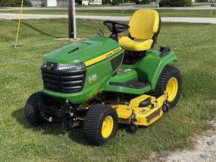 2017 John Deere X750