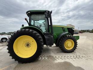 2013 John Deere 7200R