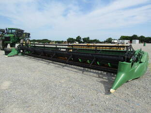2010 John Deere 635F