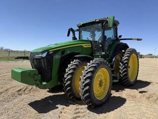 2021 John Deere 8R 370
