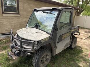 2019 John Deere GATOR XUV 835R