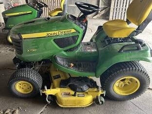 2020 John Deere X730