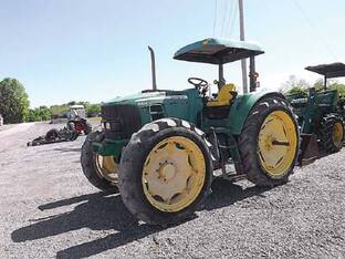 John Deere 6330