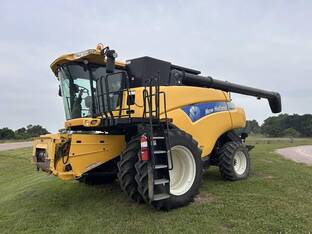 2011 New Holland CR9060
