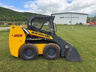 2017 New Holland L213