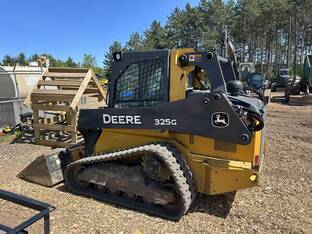2019 John Deere 325G