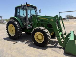 2009 John Deere 7130