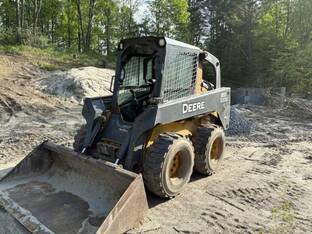2012 John Deere 320D