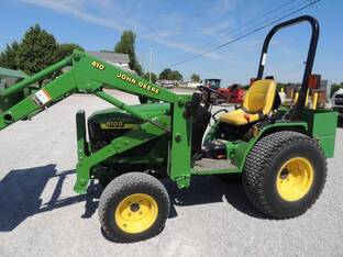 2000 John Deere 4100