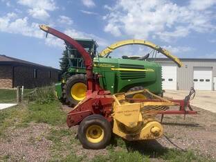 1985 New Holland 892