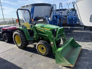 2009 John Deere 3038E
