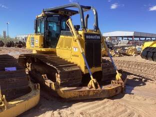 2018 Komatsu D65PX-18