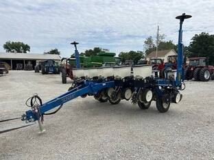 2016 Kinze 3000