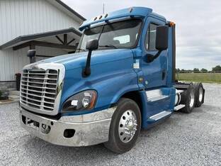 2016 Freightliner CASCADIA 125