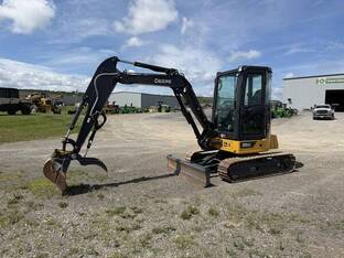 2022 John Deere 35G