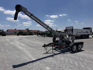 2015 CrustBuster Tote Trailer