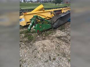 2010 John Deere 275
