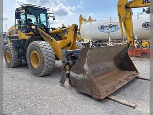 2024 Komatsu WA270-8