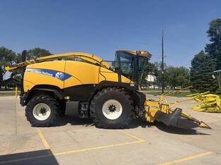New Holland FR9050