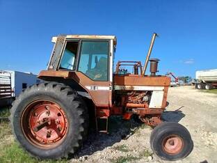 International 1086