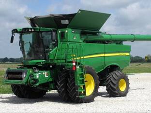 2022 John Deere S780