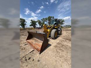 2024 Komatsu WA270-8