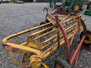New Holland 258