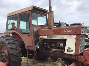 1976 International 1066
