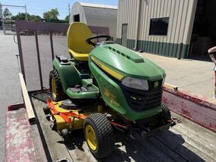 2020 John Deere X590