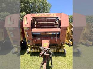 New Holland 853