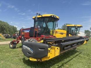 2014 New Holland SPEEDROWER 200