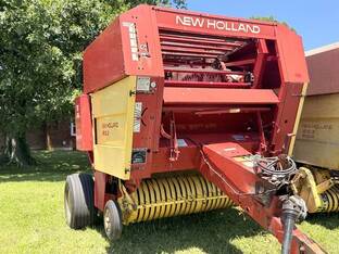 New Holland 853