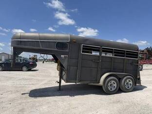 2004 Calico HORSE TRAILER