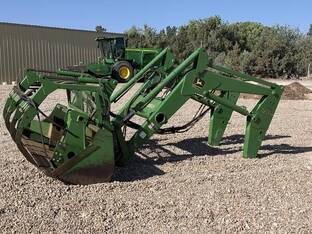 John Deere 740